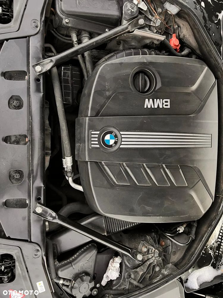 BMW Seria 5 520d - 28