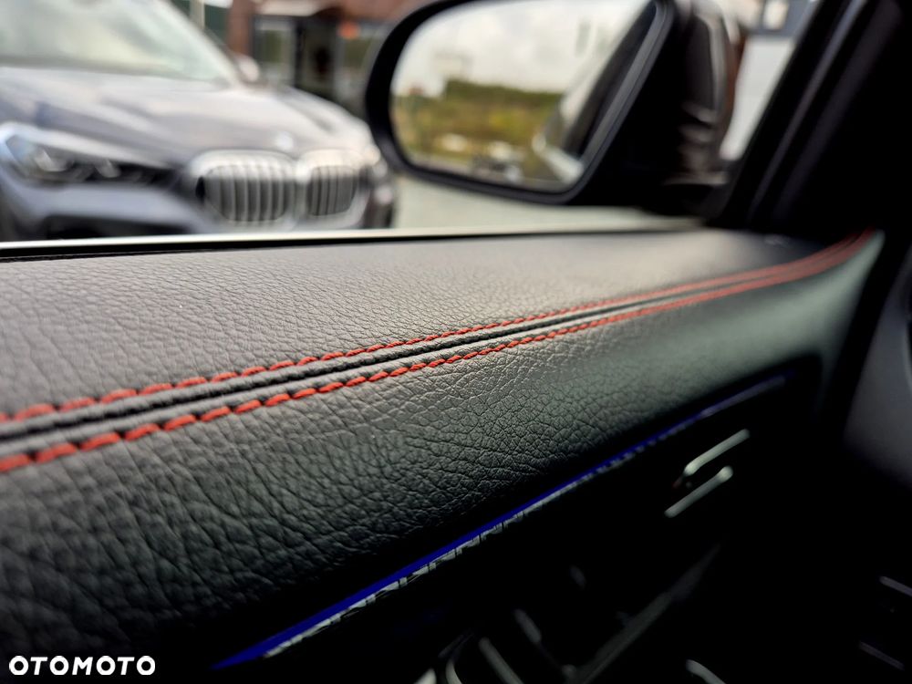 Mercedes-Benz GLB 200 d AMG Line 8G-DCT - 12