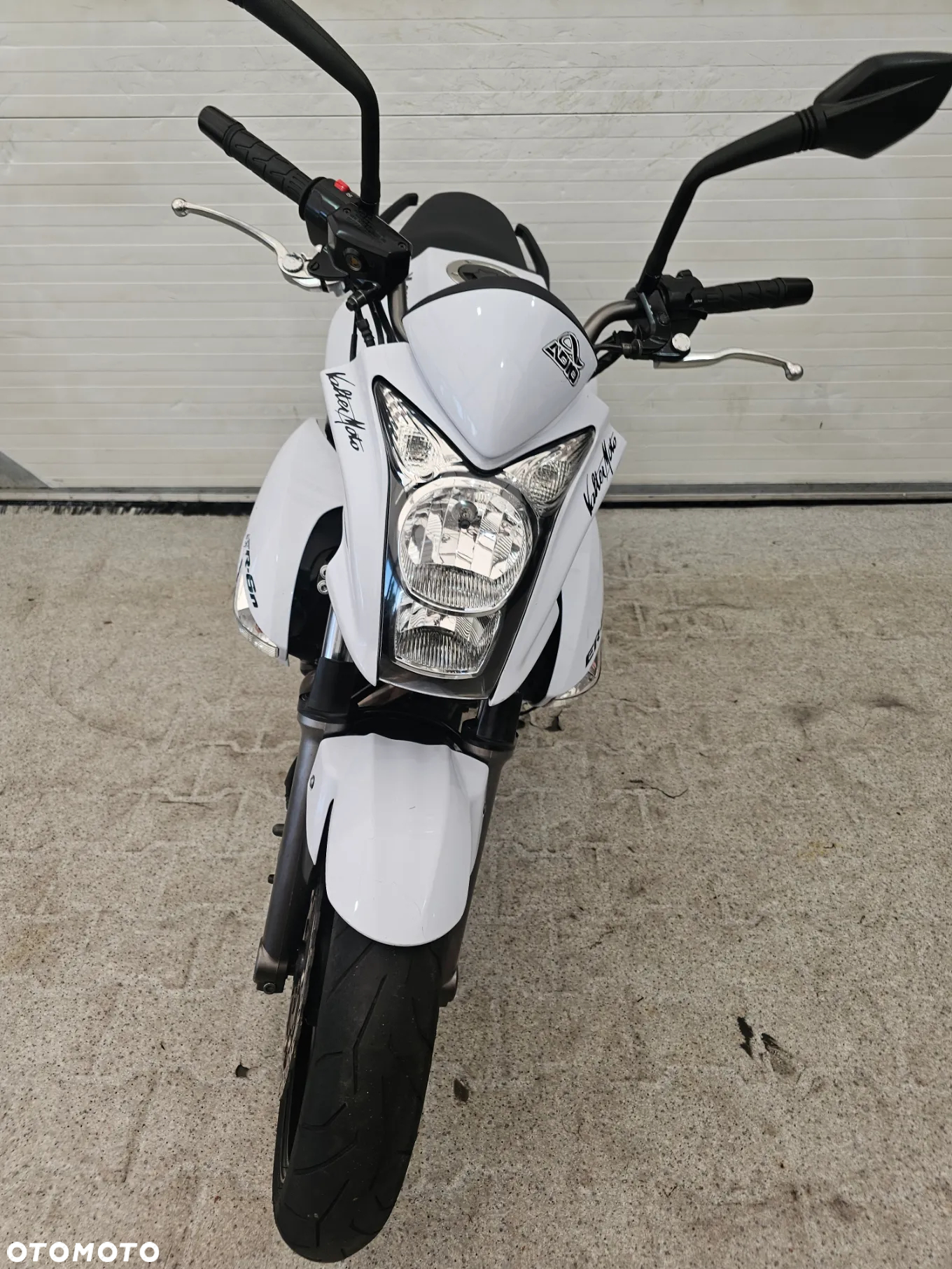 Kawasaki ER - 18