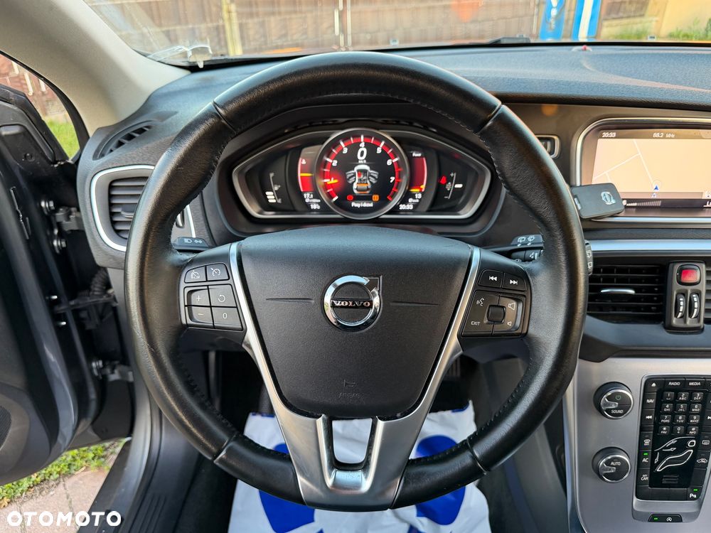 Volvo V40 T2 Inscription - 35