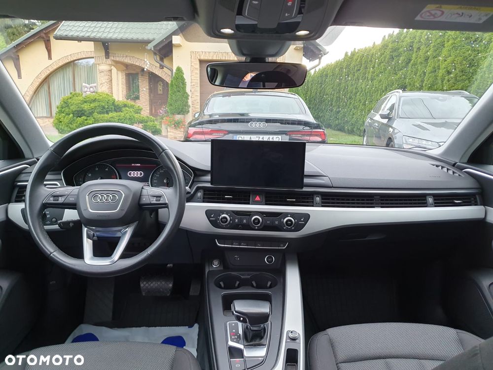 Audi A4 Limousine - 8