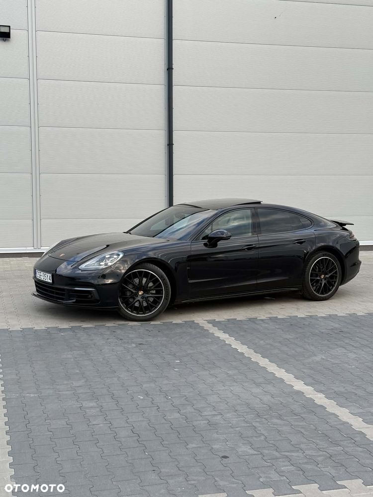 Porsche Panamera 4S - 1