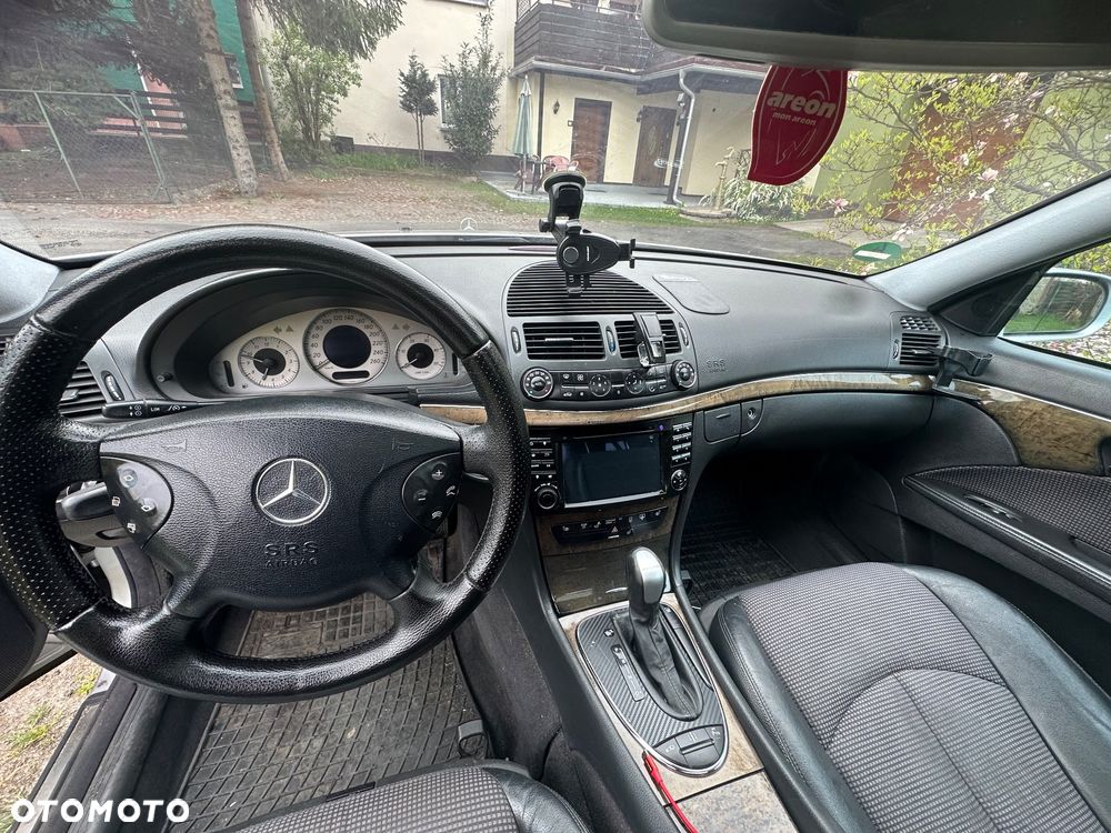 Mercedes-Benz Klasa E - 9