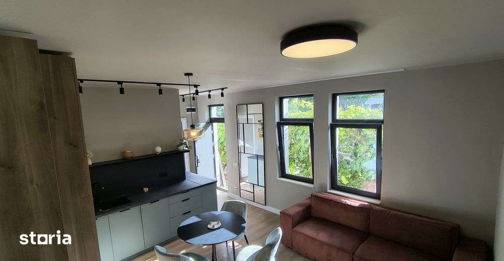 Apartament 2 camere la casa cu gradina si 2 locuri parcare — fotografia 1