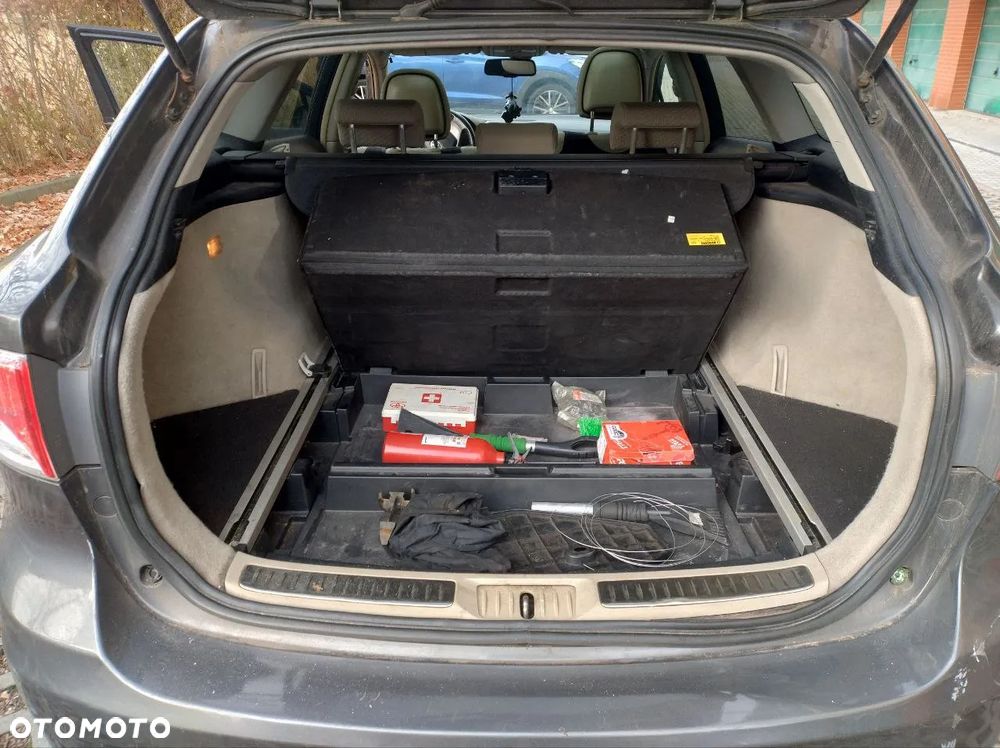 Toyota Avensis 2.0 D-4D Premium - 39