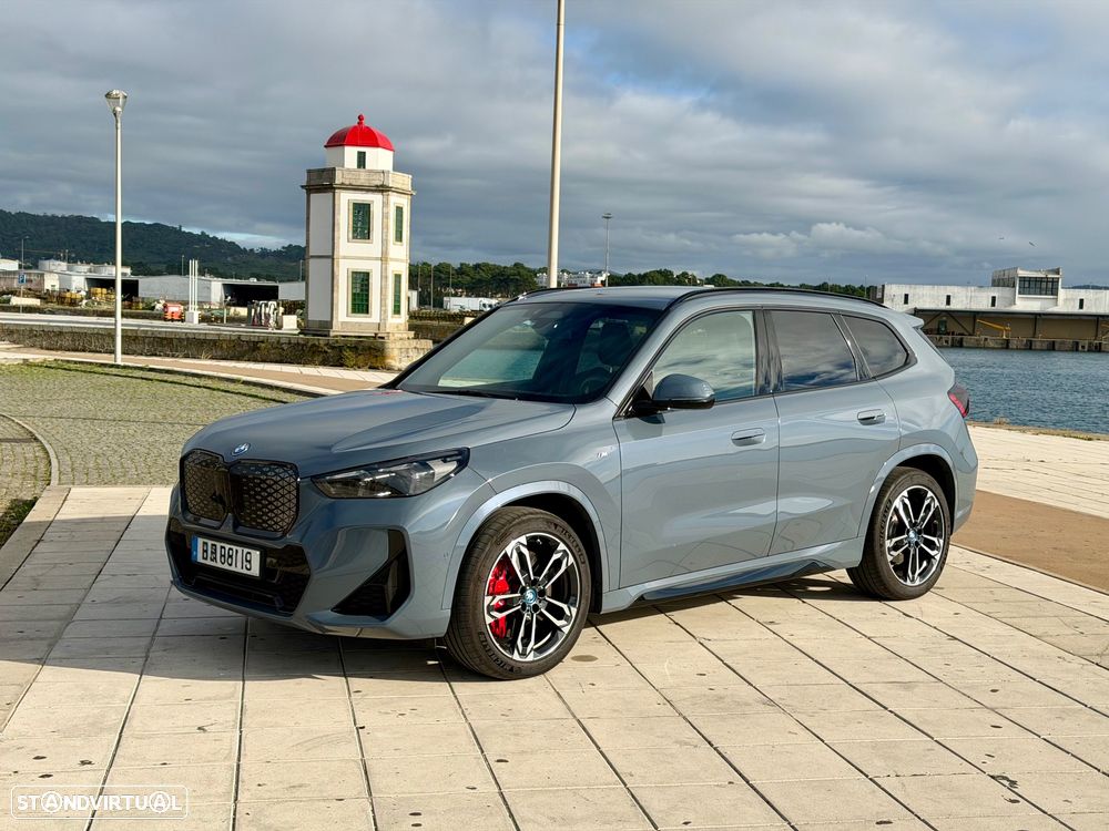 BMW iX1 - 1