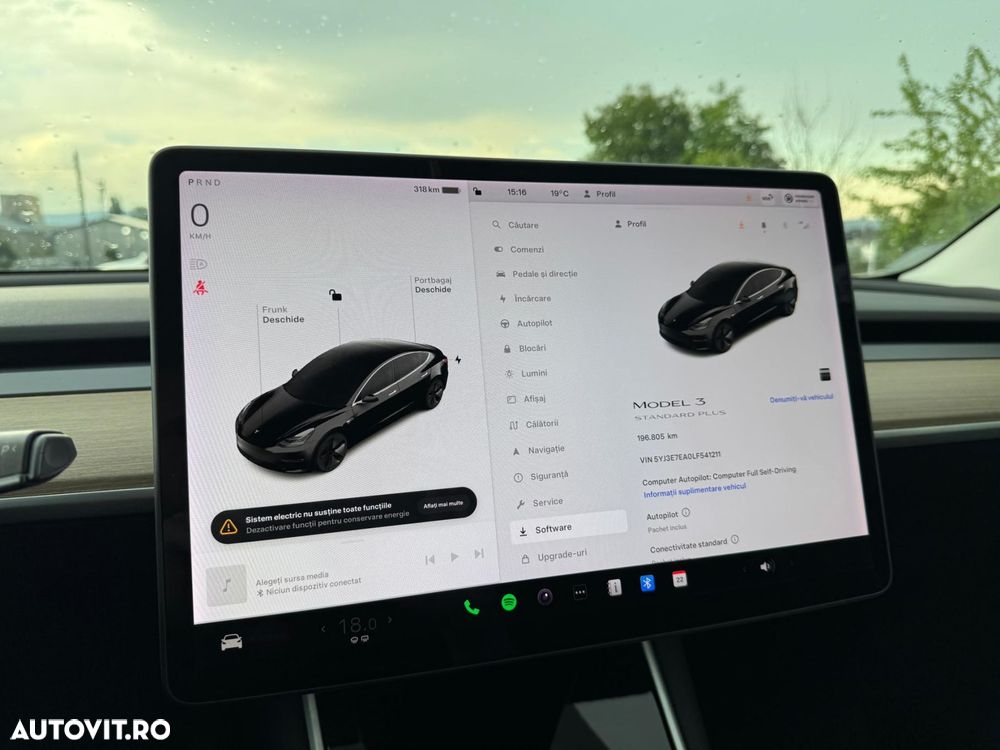 Tesla Model 3 - 21