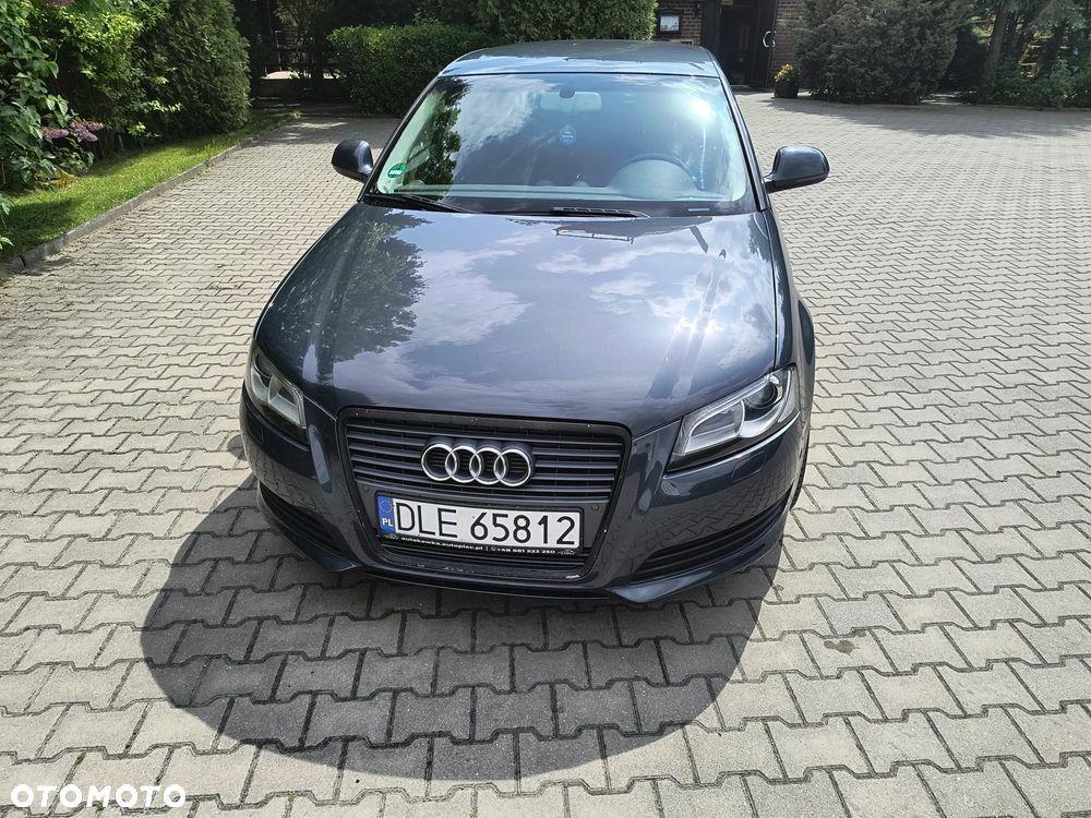 Audi A3 Sportback - 2