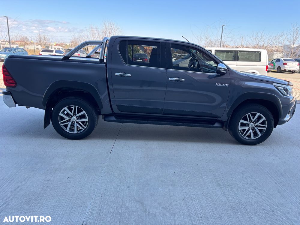 Toyota Hilux 2.4D 150CP 4x4 Double Cab AT Executive - 19