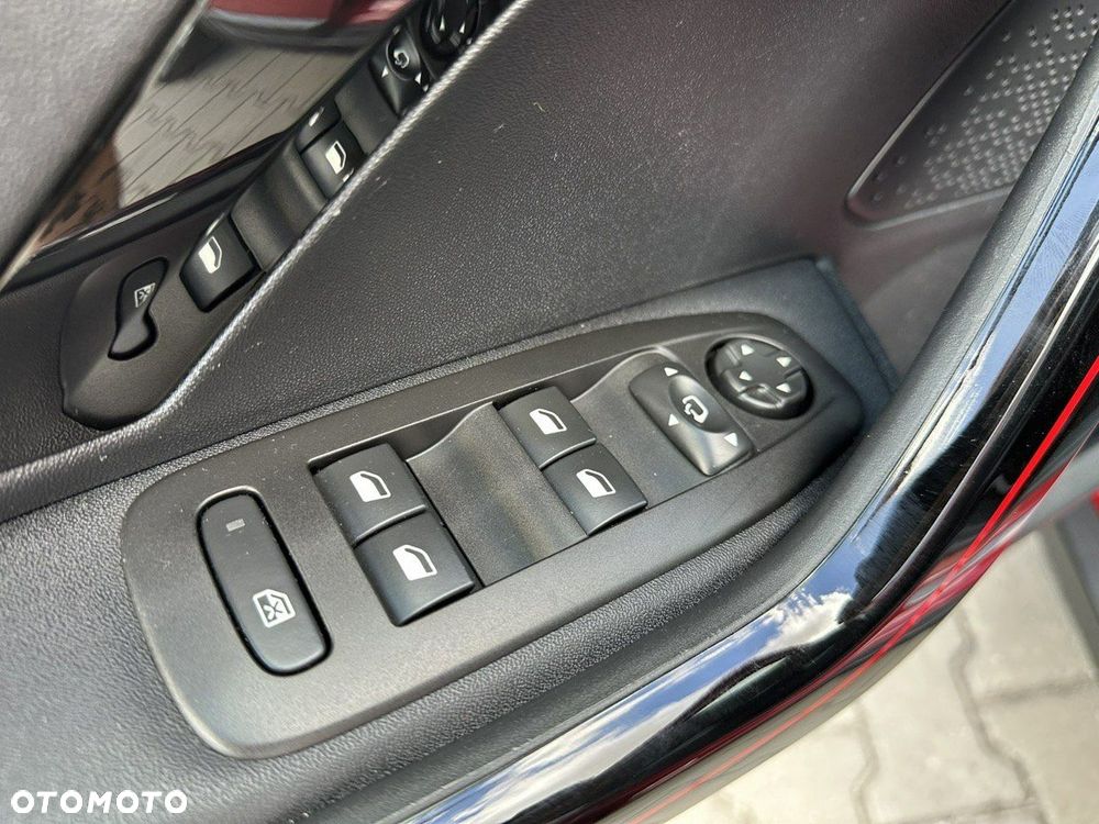 Peugeot 2008 PureTech 110 Stop&Start GT-Line Edition - 16