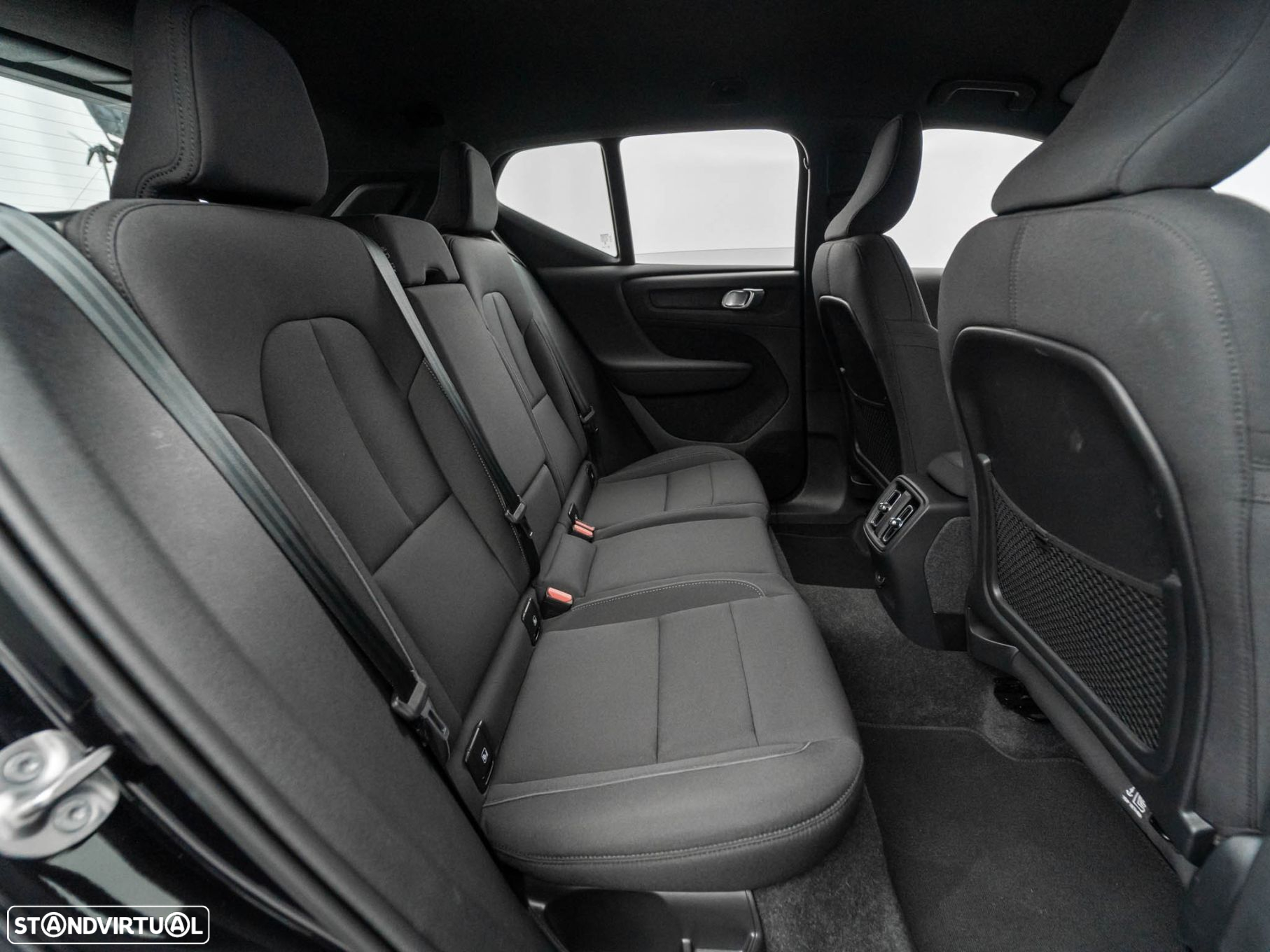 Volvo XC 40 Recharge Core - 43