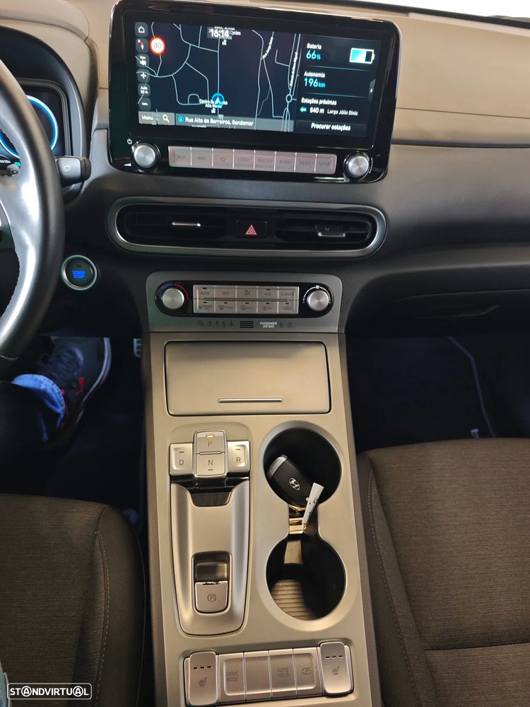 Hyundai Kauai 48.4 kWh Premium - 27