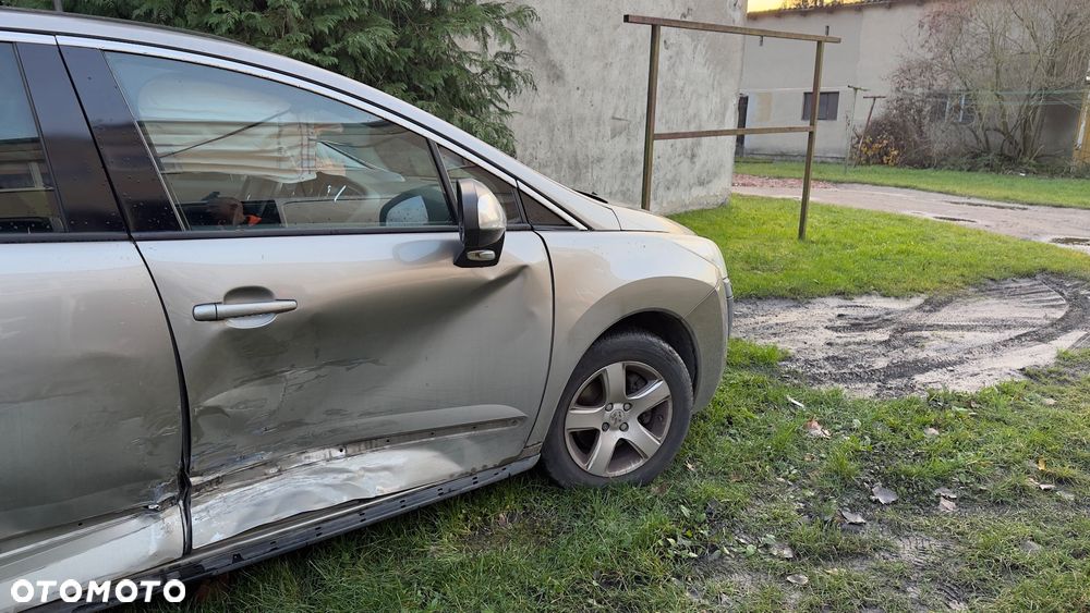 Peugeot 3008 1.6 Premium+ - 10