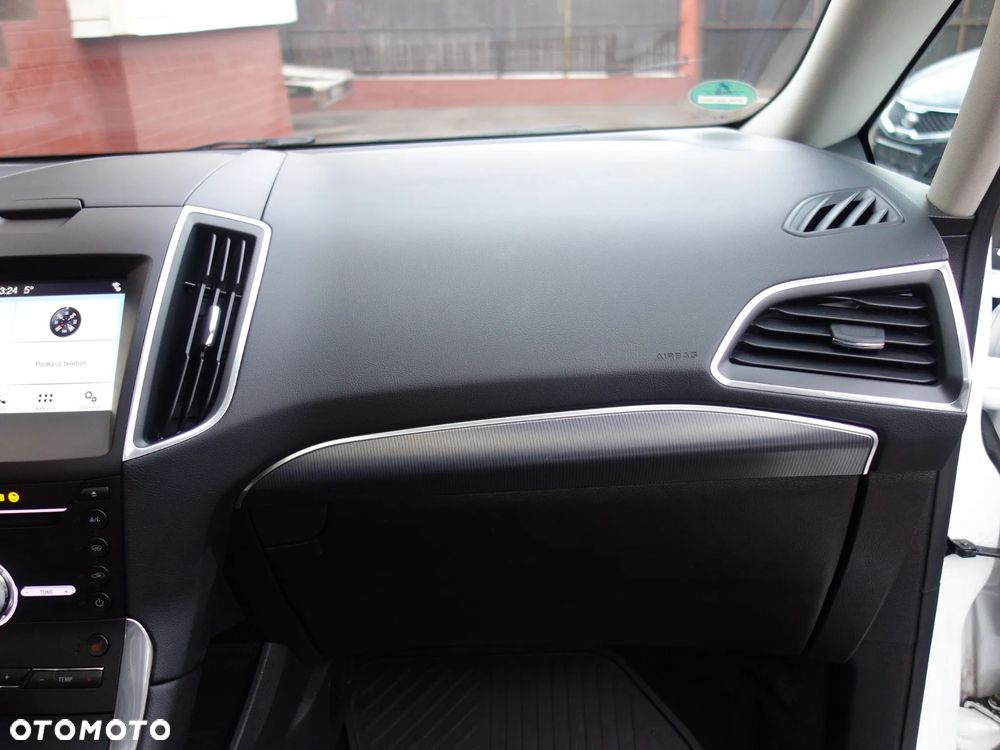 Ford S-Max 2.0 TDCi 4WD Titanium PowerShift - 22