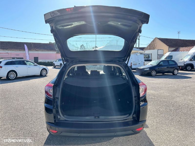 Renault Mégane Sport Tourer 1.5 dCi GT Line EDC - 25