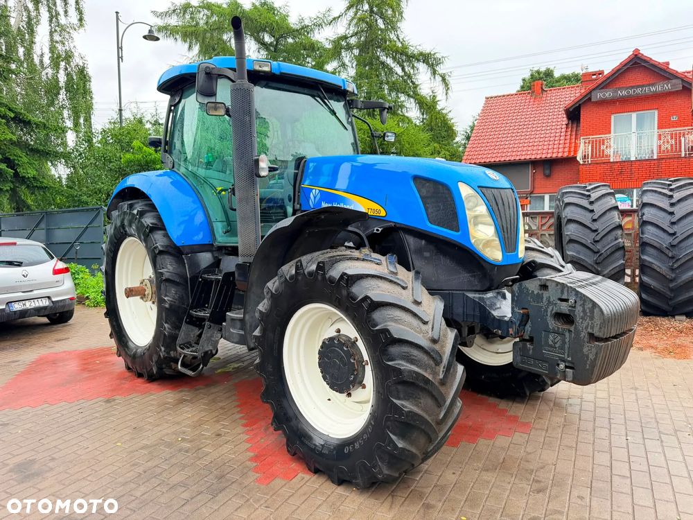 New Holland T 7050 - 8