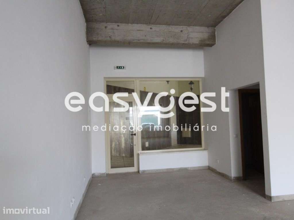 Loja para espaço comercial em Ferragudo com área total de 92 m2 - Grande imagem: 3/12