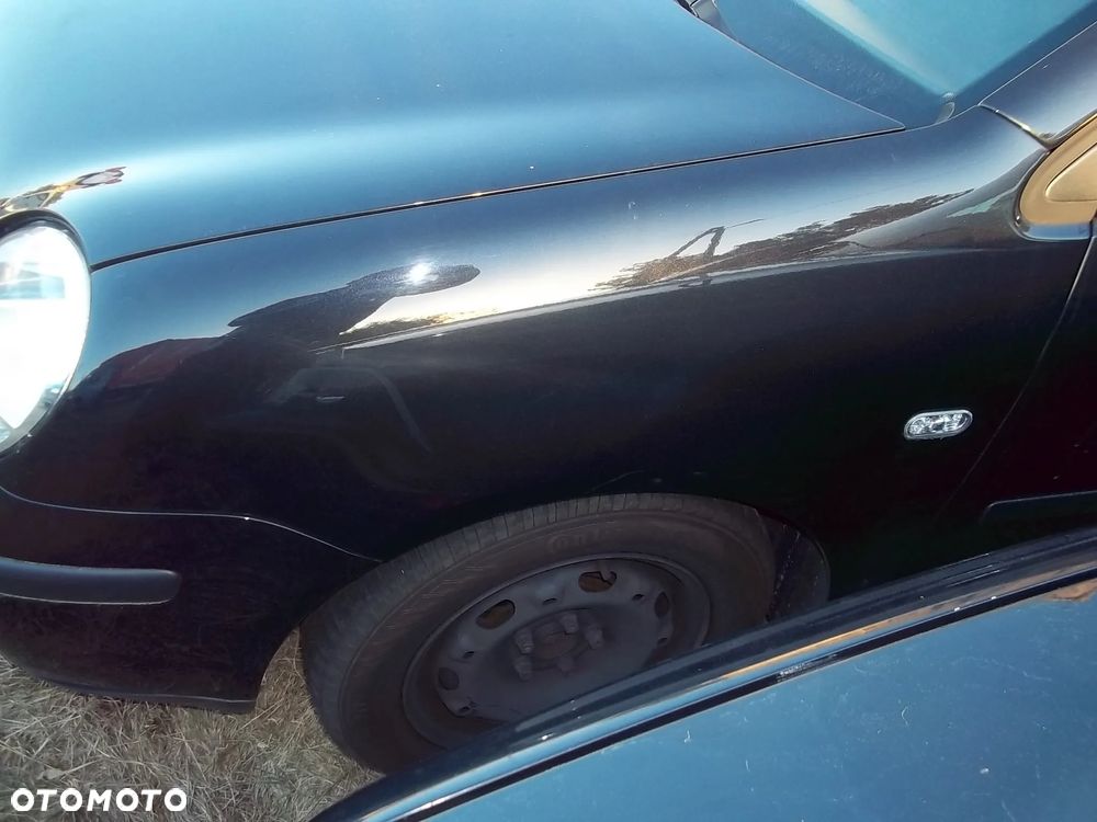 błotnik VW Polo 9N  LC9Z - 1