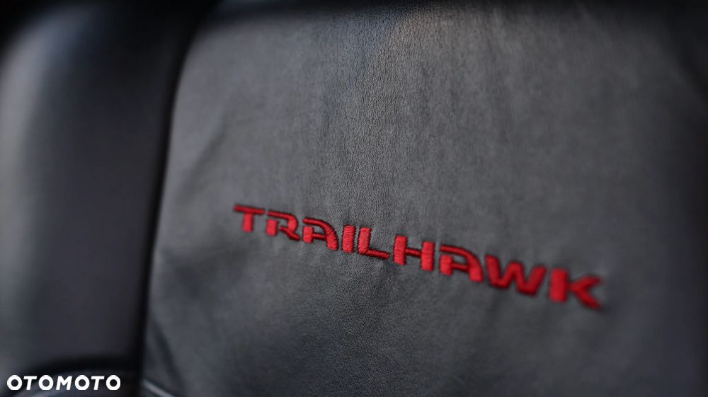 Jeep Grand Cherokee - 31