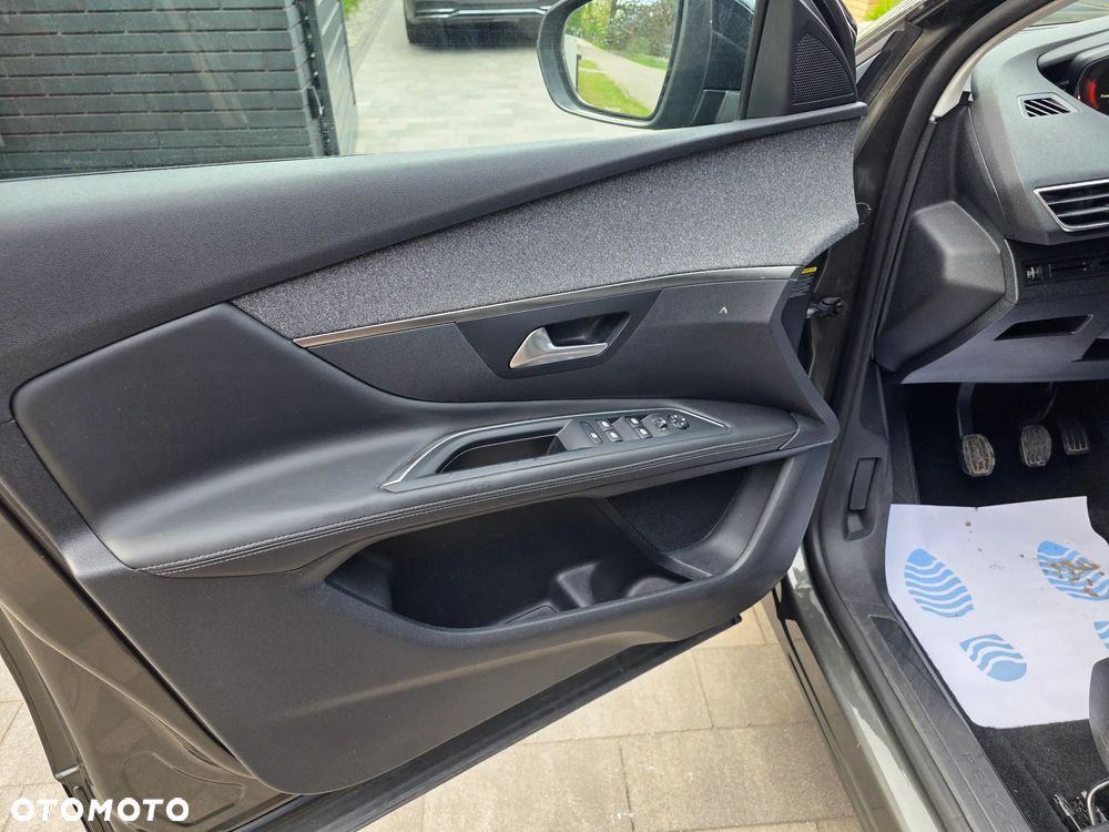 Peugeot 3008 HDi 115 Allure - 14