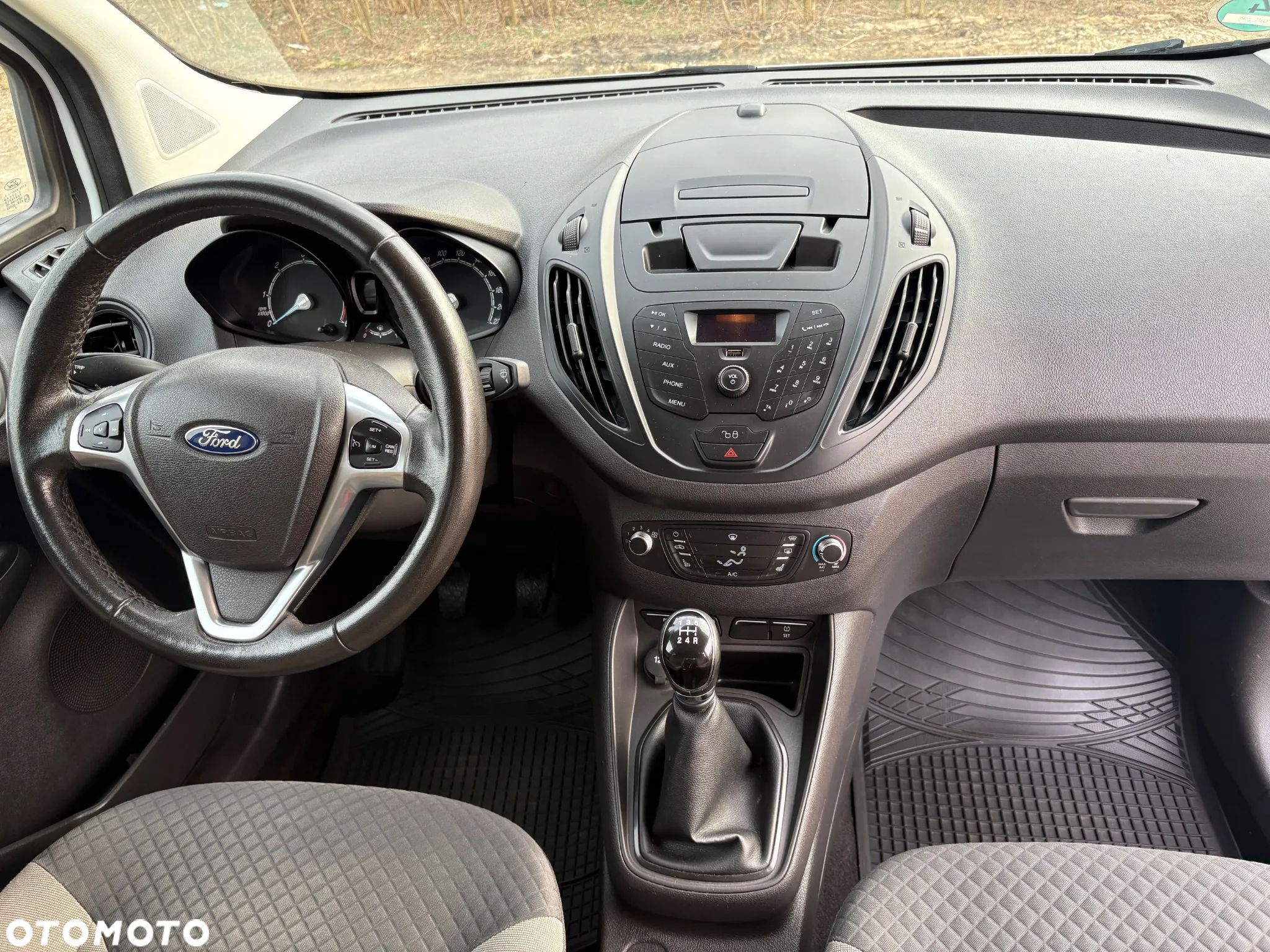 Ford Tourneo Courier 1.5 TDCi S&S Sport - 11