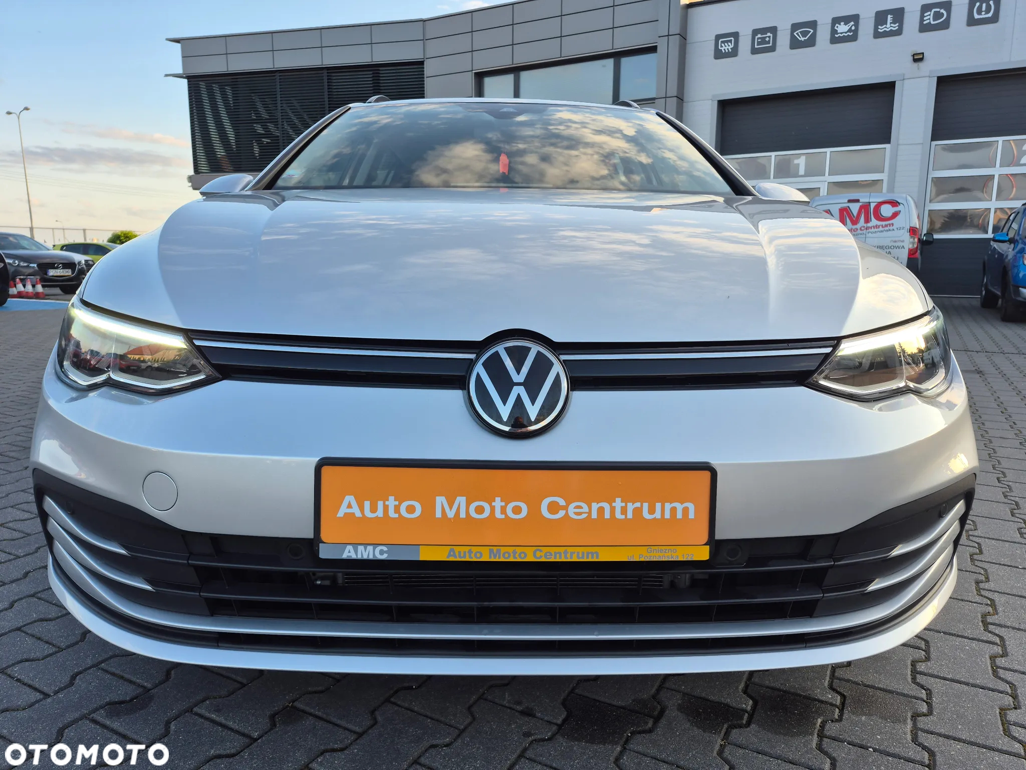 Volkswagen Golf - 20
