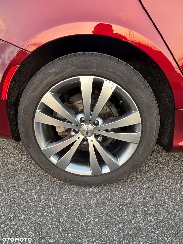 Chrysler 200 - 10