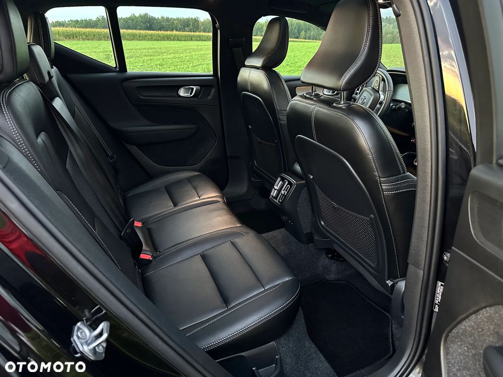 Volvo XC 40 D4 AWD Inscription - 9