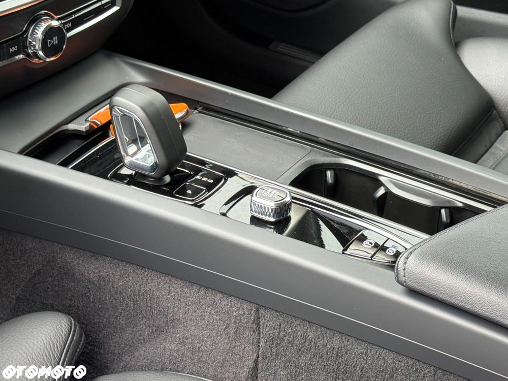 Volvo S60 T8 Twin Engine AWD Geartronic Inscription - 11