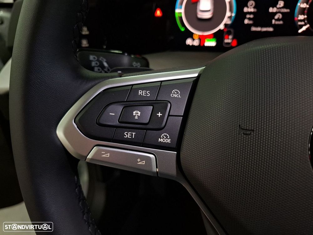 VW Golf 1.4 TSI e-Hybrid DSG - 15