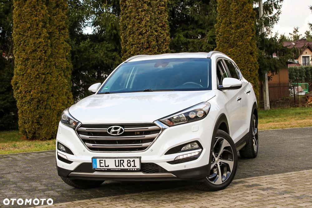 Hyundai Tucson 2.0 CRDI 4WD Automatik Premium - 2