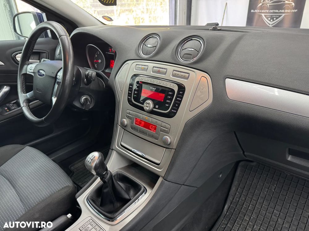 Ford Mondeo - 15