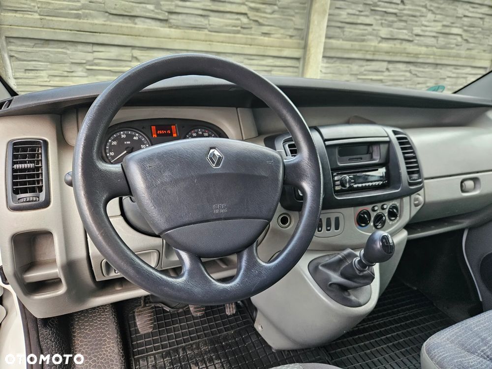 Renault TRAFIC - 11