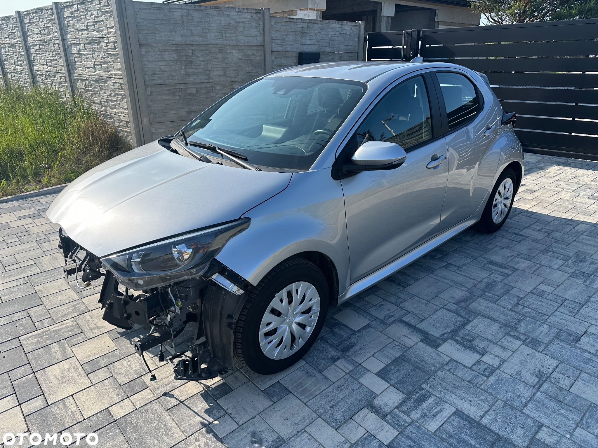 Toyota Yaris - 1