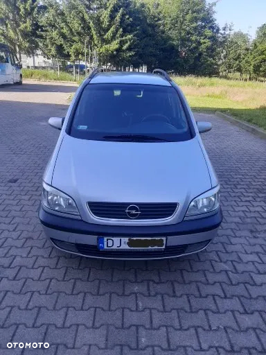 Opel Zafira - 10