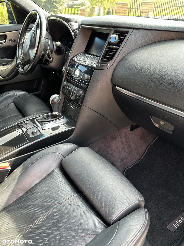 Infiniti QX70 3.0d S Premium - 16