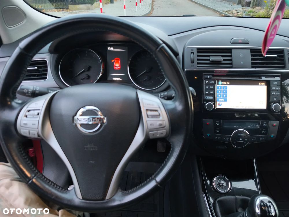 Nissan Pulsar 1.2 DIG-T Tekna EU6 - 9