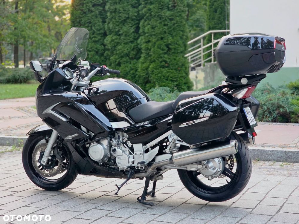 Yamaha FJR - 10