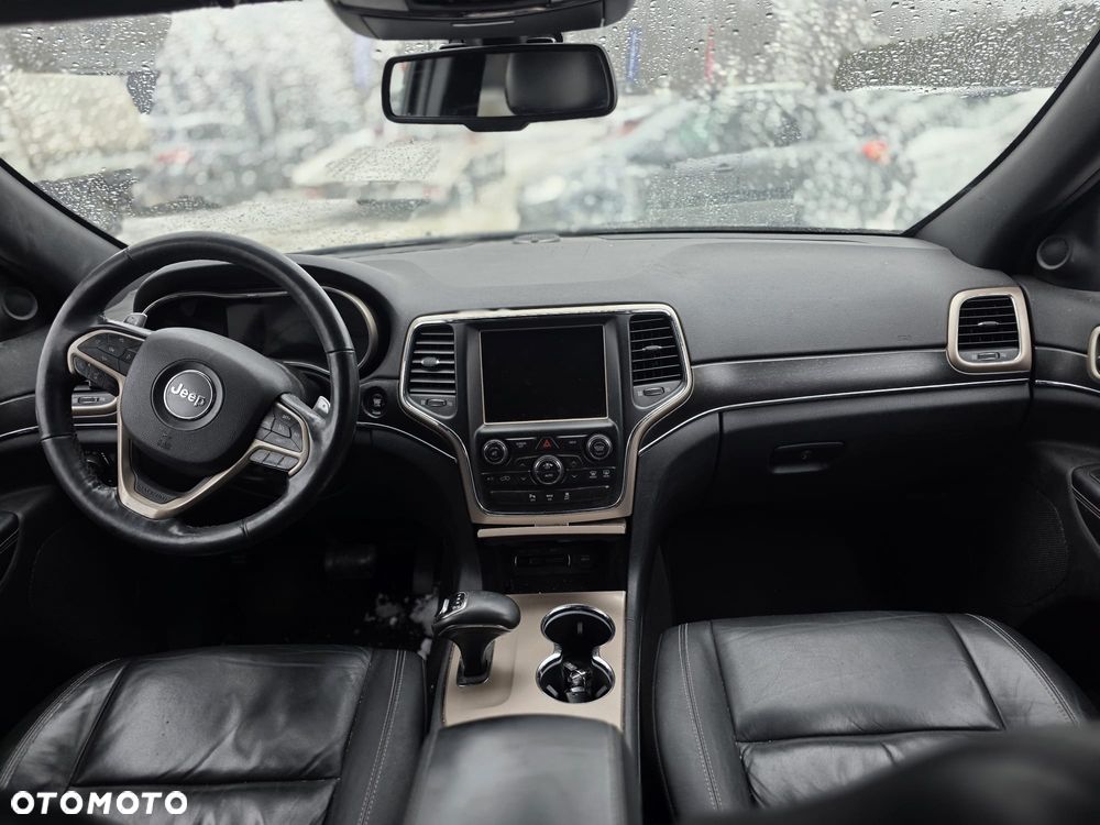 Jeep Grand Cherokee - 15