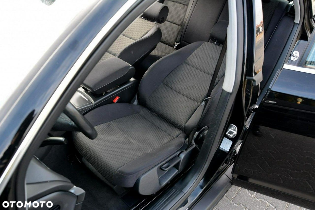 Audi A6 Avant 2.4 - 22