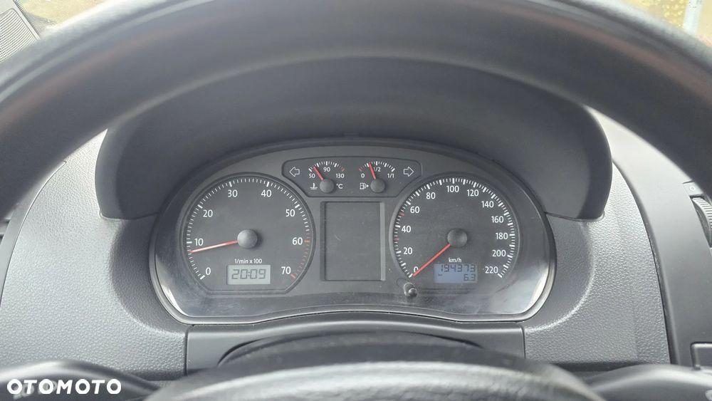 Volkswagen Polo 1.4 Goal - 24