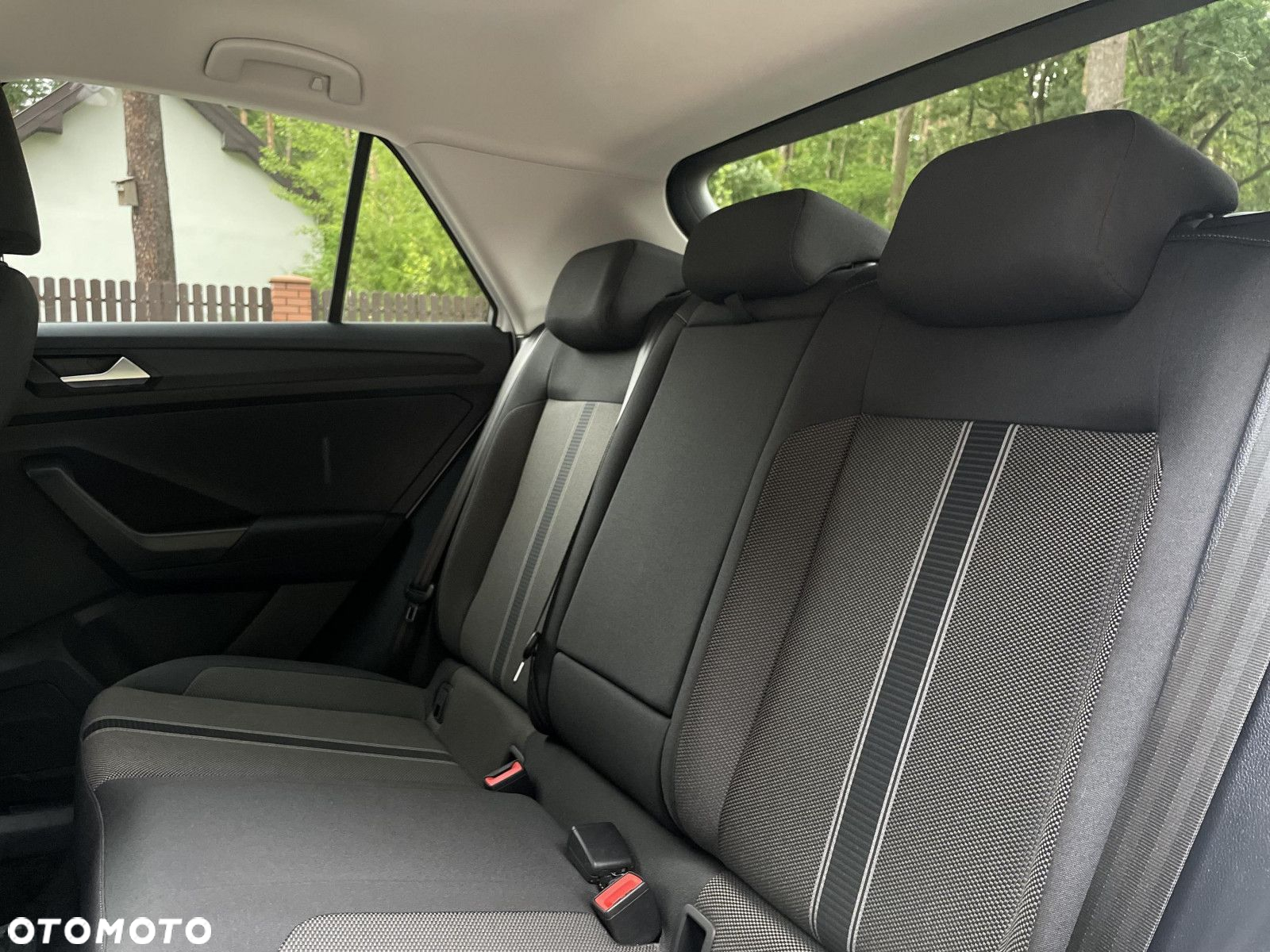 Volkswagen T-Roc - 19