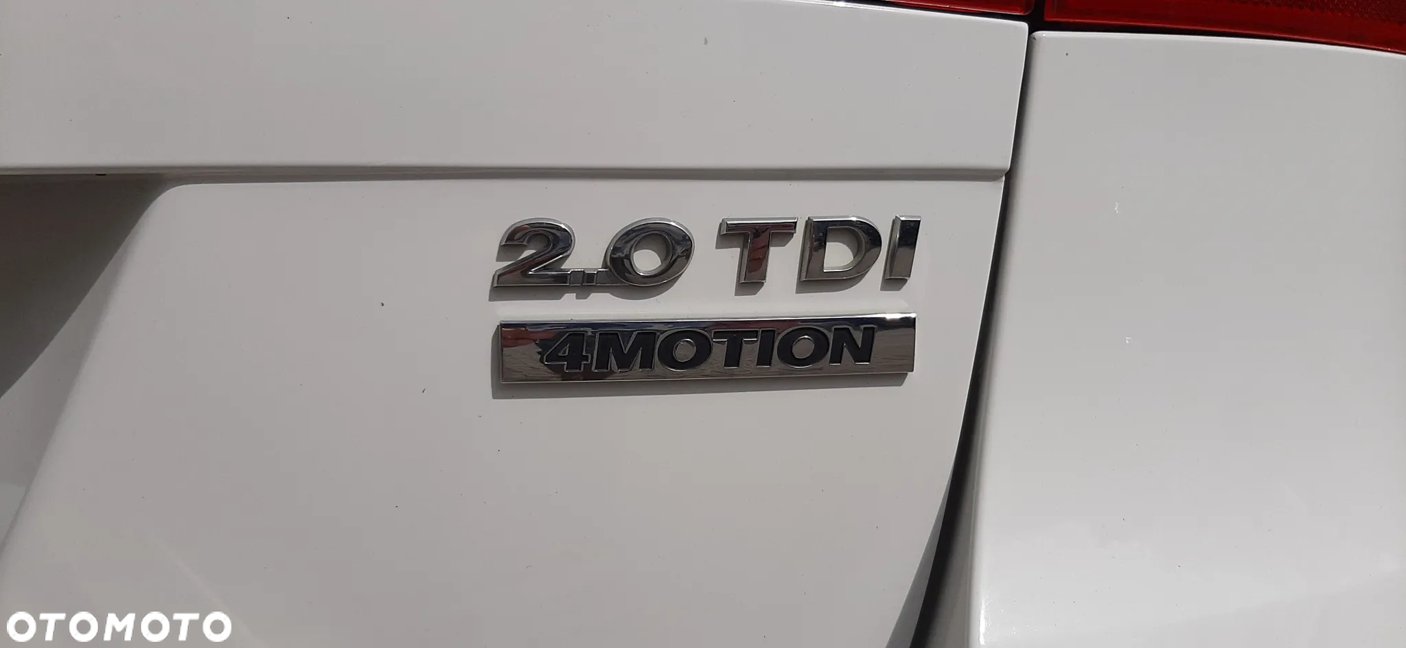 Volkswagen Passat Variant 2.0 TDI 4Motion BlueMotion Technol R-Line - 14