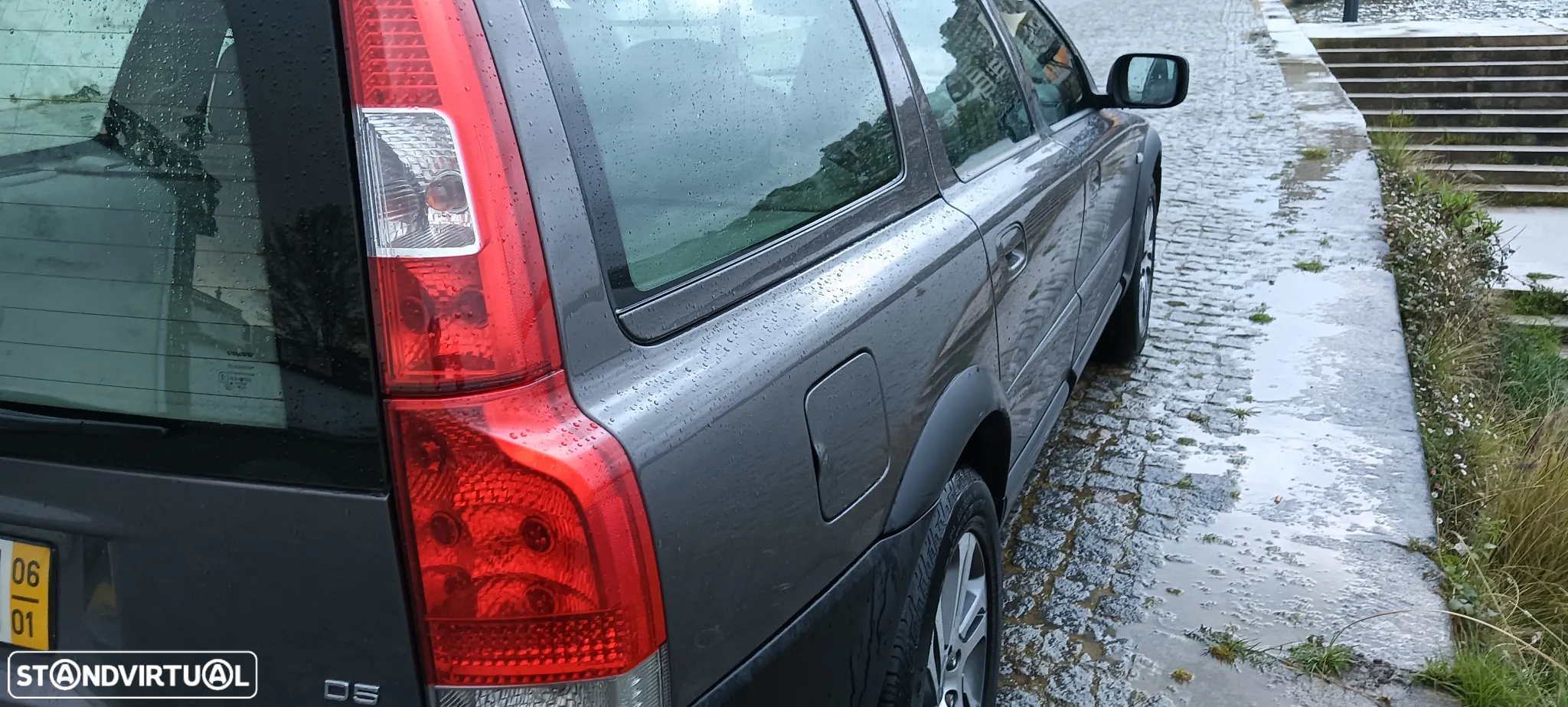 Volvo XC 70 2.4 D5 Nivel 3 - 4