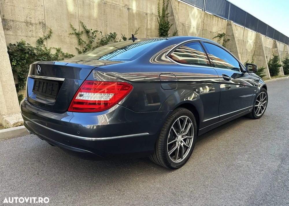 Mercedes-Benz C 180 BlueEFFICIENCY 7G-TRONIC Edition 1 - 4