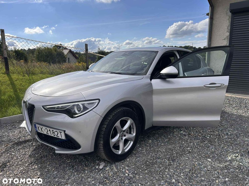 Alfa Romeo Stelvio 2.2 JTDM - 9
