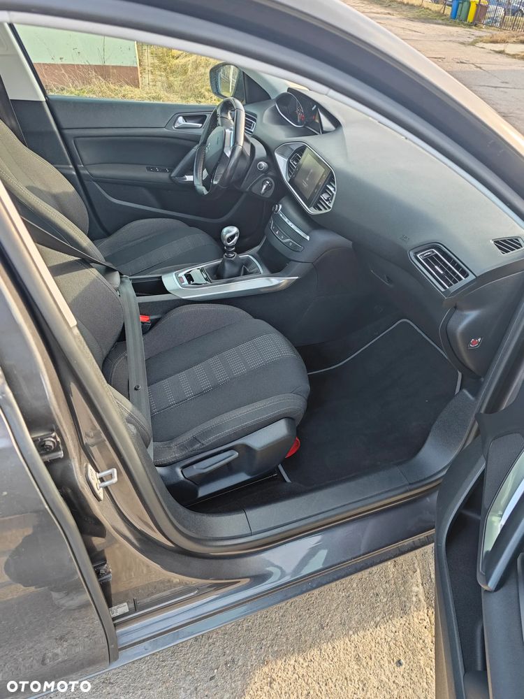 Peugeot 308 PureTech 130 Stop & Start Allure - 4