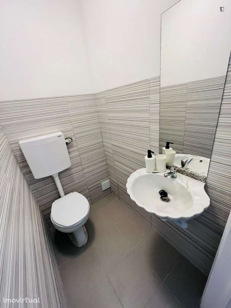 Quarto - localizado em Trafaria Lisbon - Grande imagem: 2/10