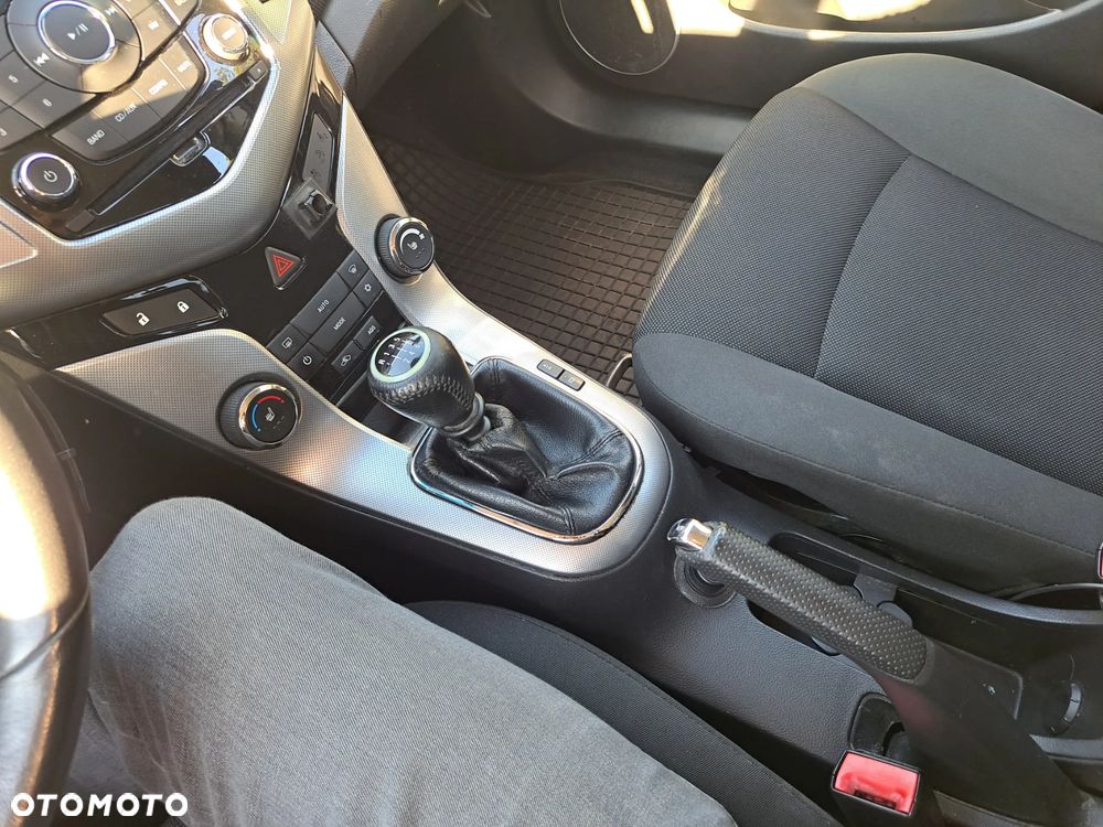 Chevrolet Cruze 1.7 D LT+ - 21