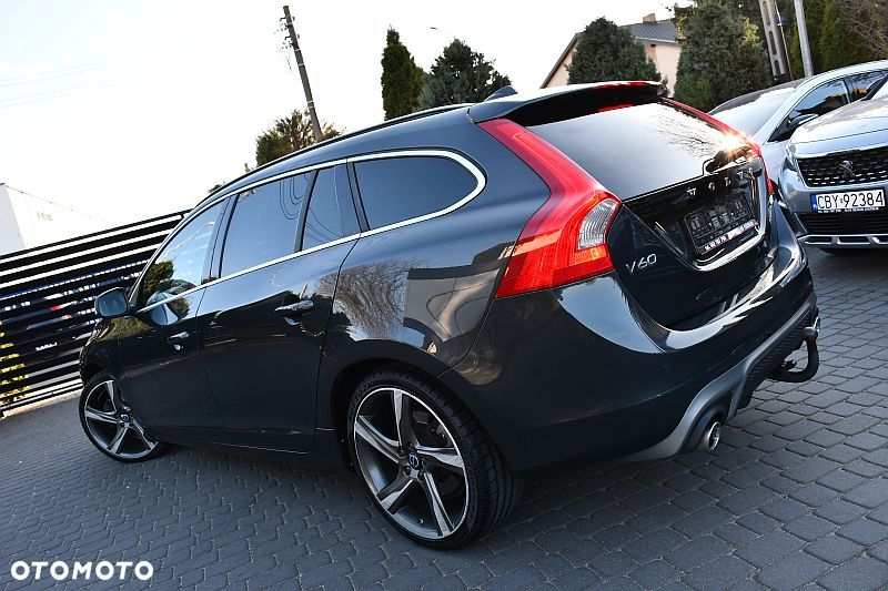 Volvo V60 D4 Geartronic RDesign - 3